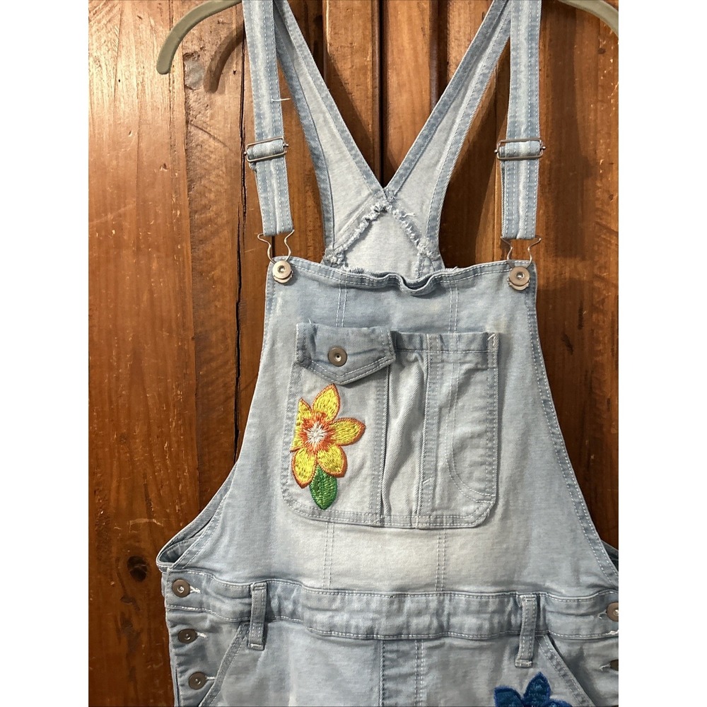 No Boundaries Y2K Denim Overalls Shorts Embroidered Flowers Pockets Sz Small Med - Picture 4 of 10